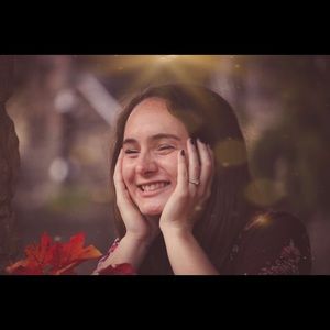 Meet your Posher, Emily